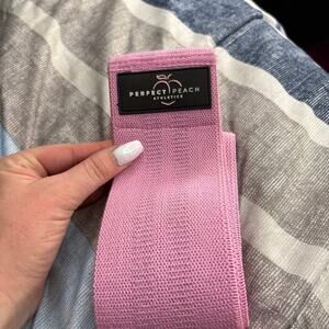 2/$10 Perfect peach athletics booty band